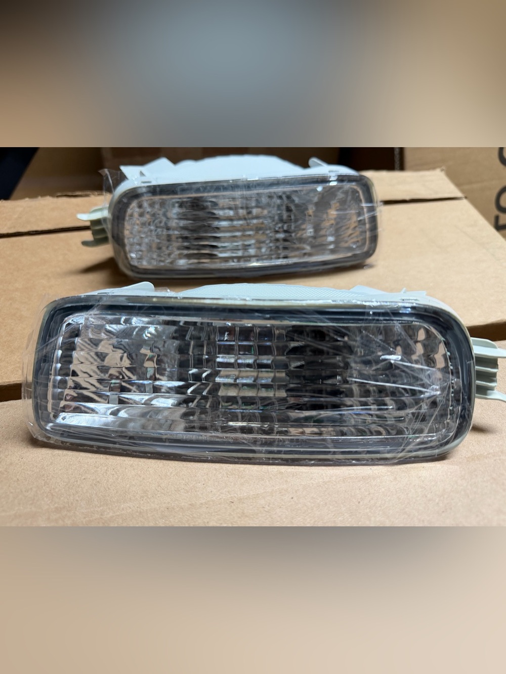 Blinker Lights Clear Lens Lower for (2001-2004) Toyota Tacoma (NEW)
